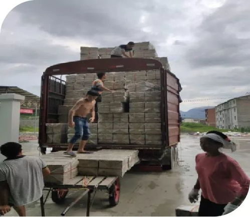 海花草生态工厂第一批产品发往越南